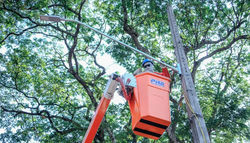 Prefeitura de Maringá informa mudança nos pedidos de troca de lâmpadas