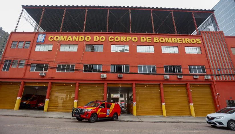 Governador do Paraná institui Corpo de Militares Temporários