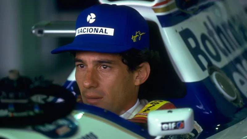 Série sobre Ayrton Senna na Netflix faz sucesso e resgata boné do Banco Nacional