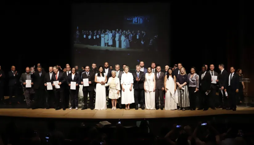 Prefeito de Maringá toma posse para terceiro mandato