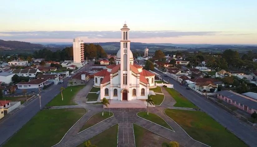 Concurso Público com 12 vagas na Lapa