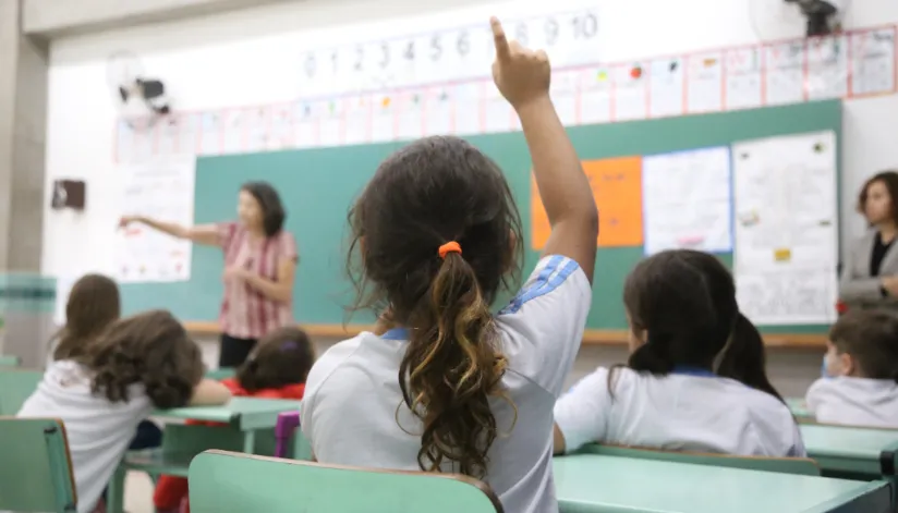 Cadastro para lista de espera em escolas e Cmeis de Maringá começa dia 21